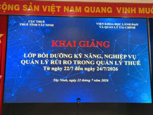 thuế